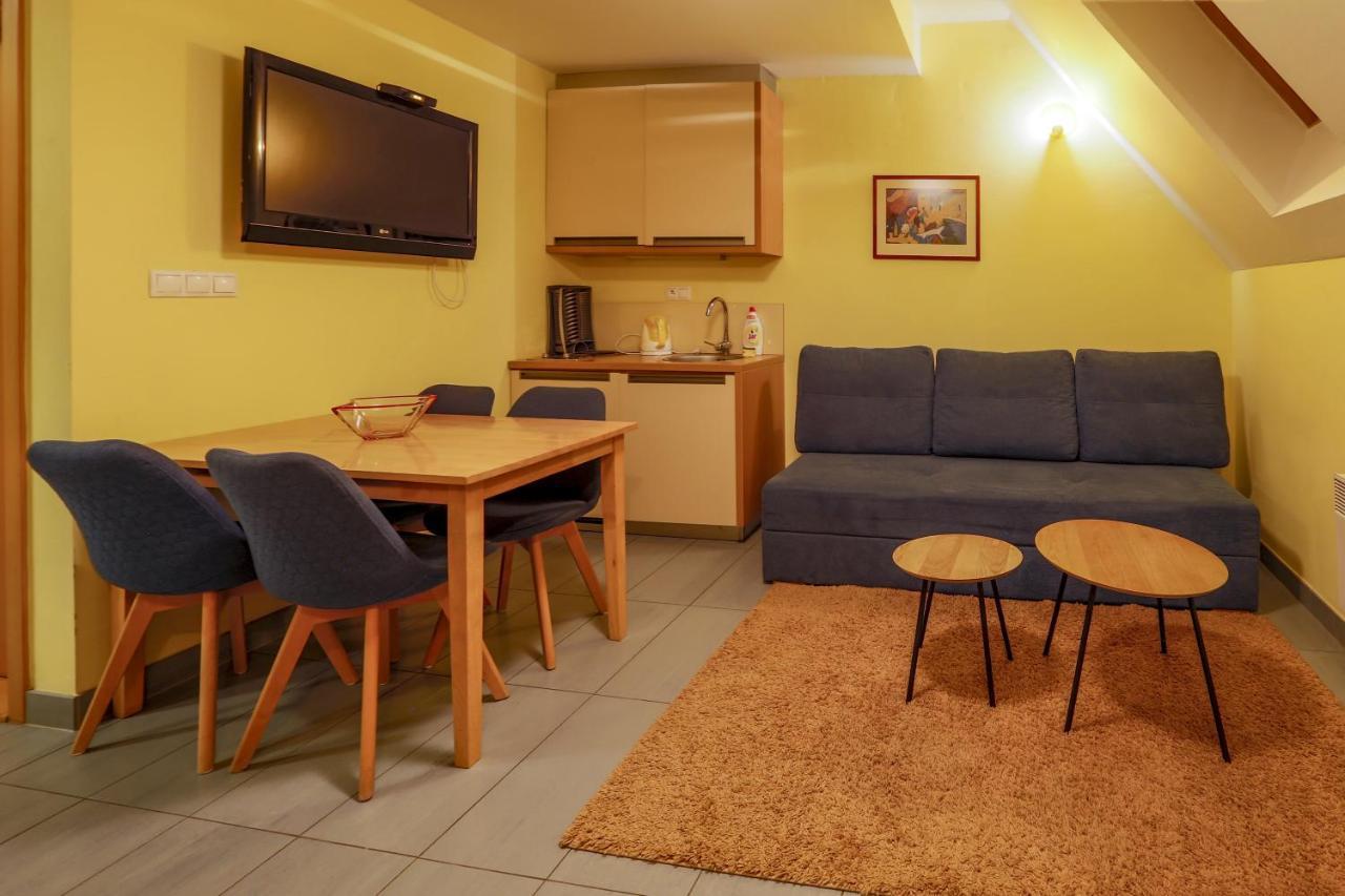Apartmanovy Dom Fatrapark 1 S Wellness - Hlavna Recepcia Ruzomberok Eksteriør bilde